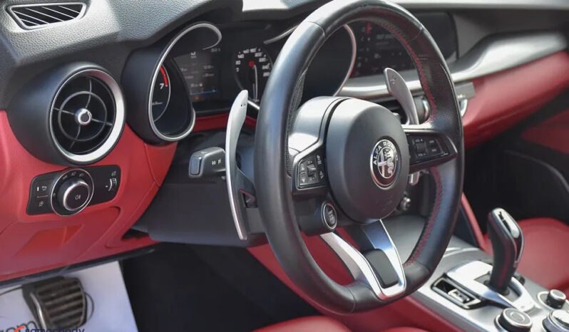 Alfa Romeo Stelvio 2.0 Turbo Veloce TI Q4 full
