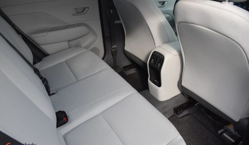 Hyundai Kona full