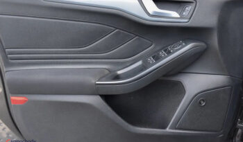 Ford Focus Turnier 1.5 EcoBoost Start-Stopp-System ACTIVE full