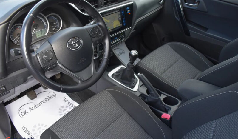 Toyota Auris 1.6 Premium + full