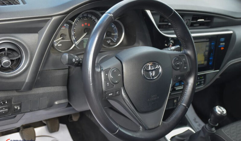 Toyota Auris 1.6 Premium + full