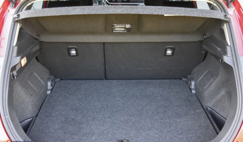 Toyota Auris 1.6 Premium + full