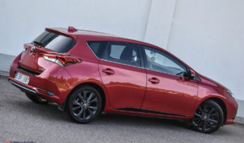 Toyota Auris 1.6 Premium + full