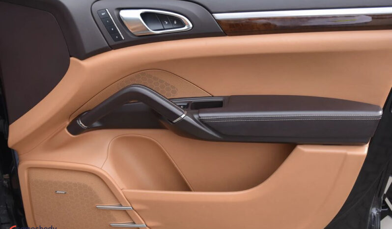 Porsche Cayenne Diesel Platinum Edition full
