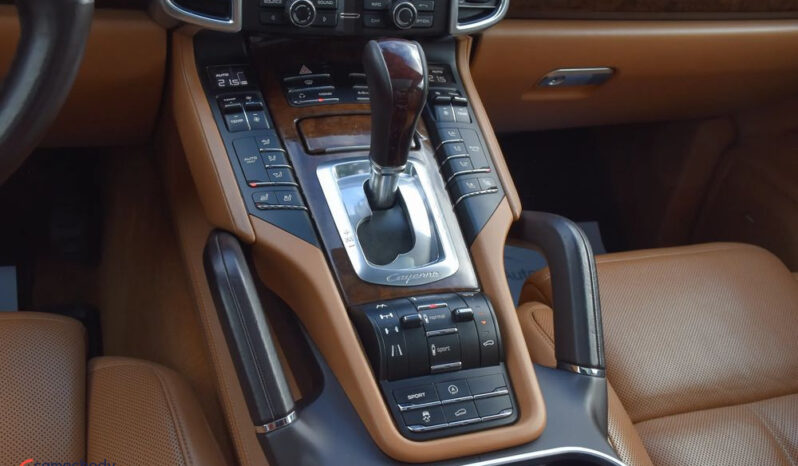Porsche Cayenne Diesel Platinum Edition full