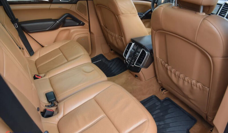 Porsche Cayenne Diesel Platinum Edition full
