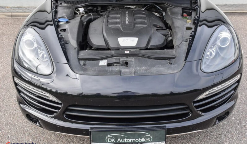 Porsche Cayenne Diesel Platinum Edition full