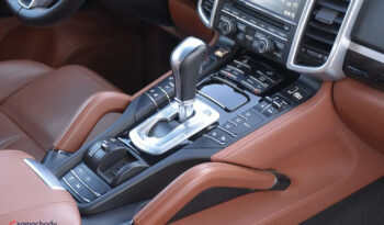 Porsche Cayenne Diesel Platinum Edition full