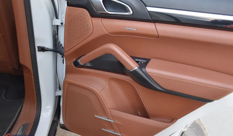 Porsche Cayenne Diesel Platinum Edition full