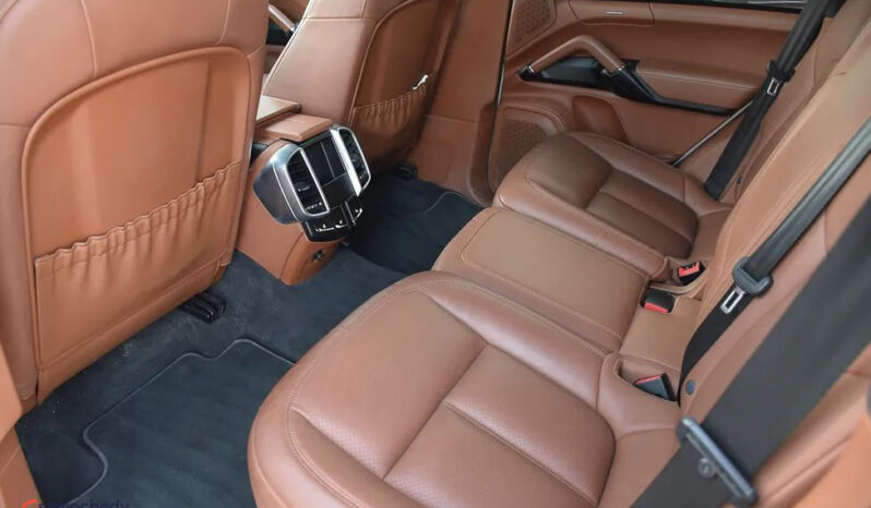 Porsche Cayenne Diesel Platinum Edition full