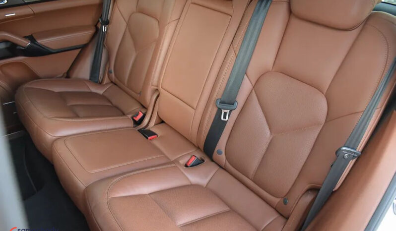 Porsche Cayenne Diesel Platinum Edition full