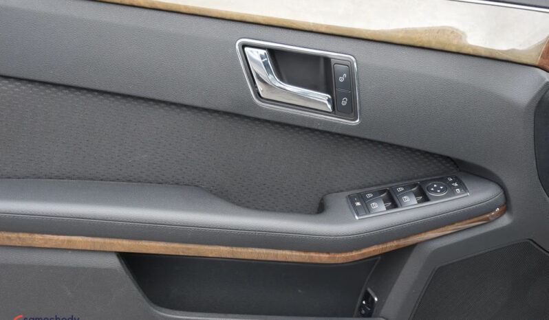 Mercedes-Benz Klasa E 200 BlueEFFICIENCY 7G-TRONIC Elegance full