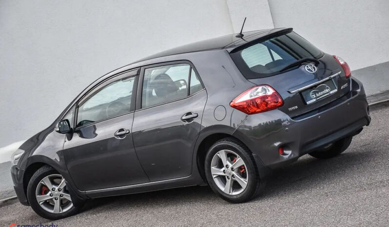 Toyota Auris 2.0 D-4D Prestige full