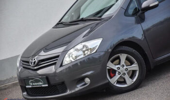 Toyota Auris 2.0 D-4D Prestige full