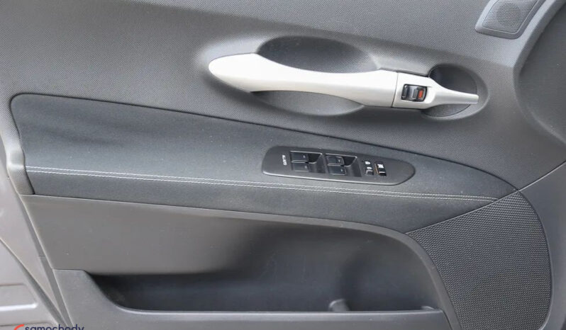 Toyota Auris 2.0 D-4D Prestige full