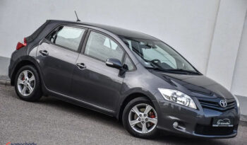 Toyota Auris 2.0 D-4D Prestige full