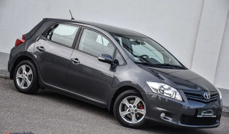 Toyota Auris 2.0 D-4D Prestige full
