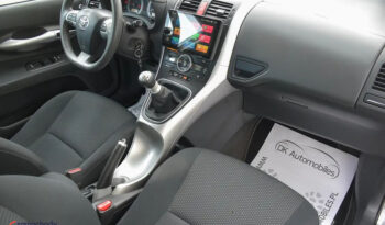 Toyota Auris 2.0 D-4D Prestige full