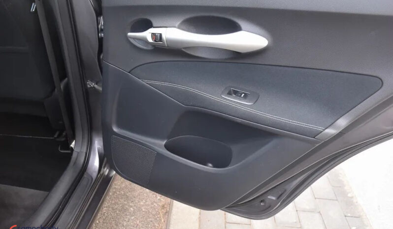 Toyota Auris 2.0 D-4D Prestige full