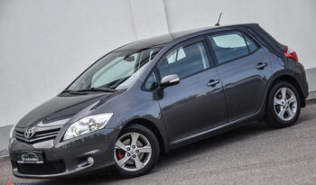 Toyota Auris 2.0 D-4D Prestige full