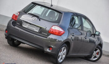 Toyota Auris 2.0 D-4D Prestige full