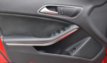 Mercedes-Benz CLA 220 4-Matic AMG Line full