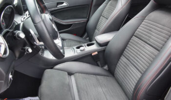Mercedes-Benz CLA 220 4-Matic AMG Line full