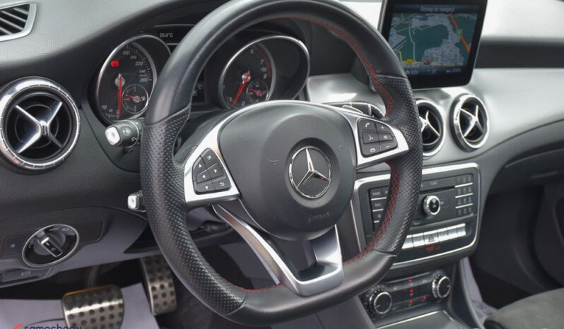 Mercedes-Benz CLA 220 4-Matic AMG Line full