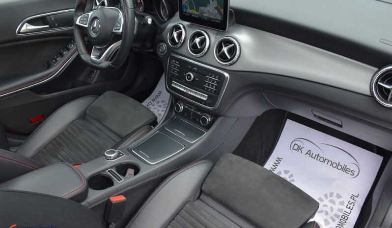 Mercedes-Benz CLA 220 4-Matic AMG Line full
