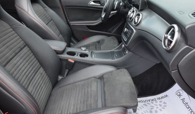 Mercedes-Benz CLA 220 4-Matic AMG Line full