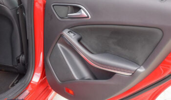 Mercedes-Benz CLA 220 4-Matic AMG Line full