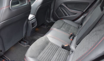 Mercedes-Benz CLA 220 4-Matic AMG Line full