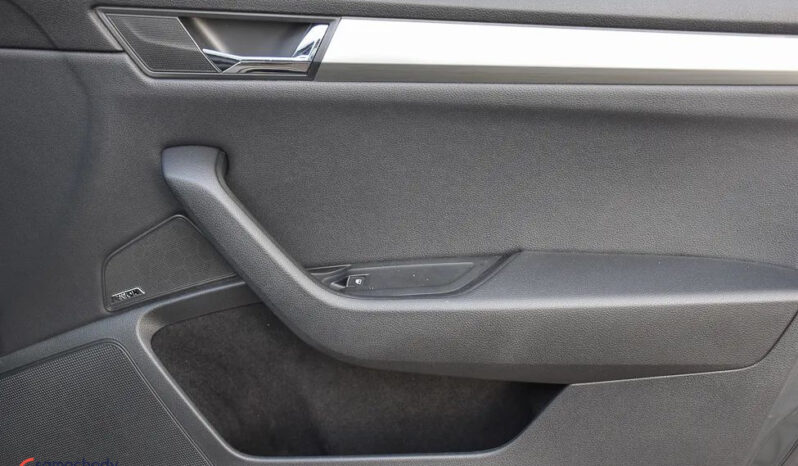 Skoda Superb Combi 1.8 TSI DSG SportLine full