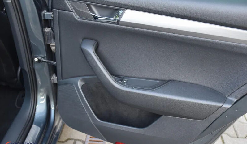 Skoda Superb Combi 1.8 TSI DSG SportLine full