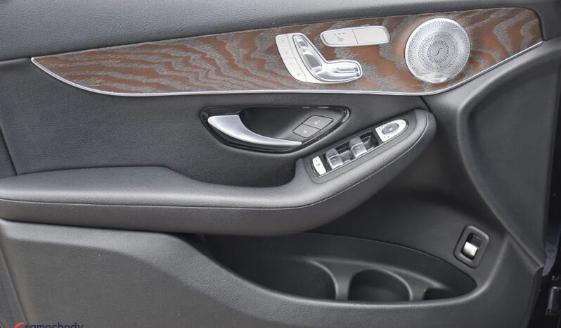 Mercedes-Benz GLC 300 Coupe 4Matic 9G-TRONIC AMG Line full