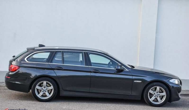 BMW Seria 5 525d Touring Sport-Aut Luxury Line full