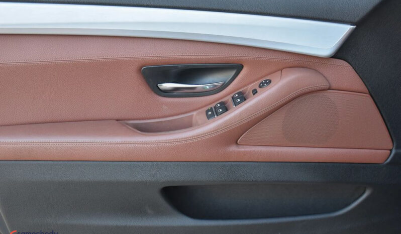 BMW Seria 5 525d Touring Sport-Aut Luxury Line full