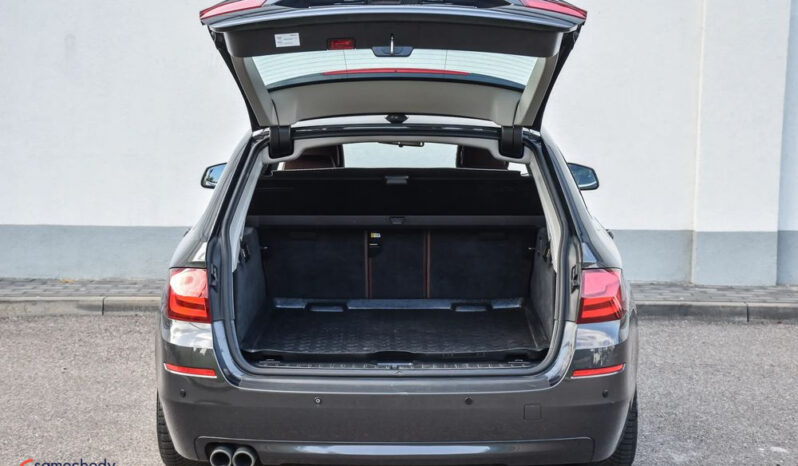 BMW Seria 5 525d Touring Sport-Aut Luxury Line full