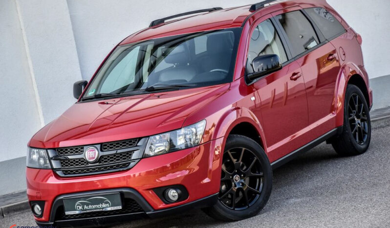 Fiat Freemont 2.0 Multijet 16V DPF Automatik Allrad Black Code full