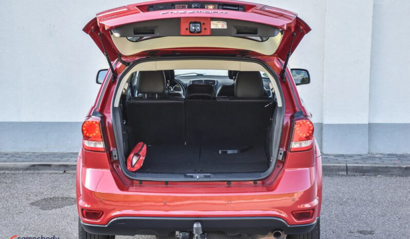 Fiat Freemont 2.0 Multijet 16V DPF Automatik Allrad Black Code full