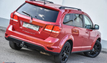 Fiat Freemont 2.0 Multijet 16V DPF Automatik Allrad Black Code full