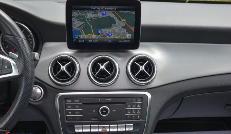 Mercedes-Benz CLA 220 4-Matic AMG Line full