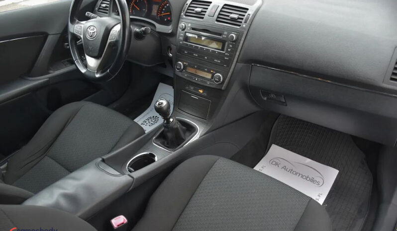 Toyota Avensis 2.0 D-4D Platinium full