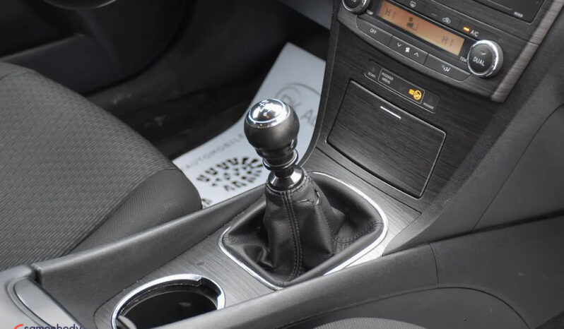 Toyota Avensis 2.0 D-4D Platinium full