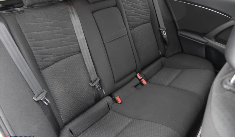 Toyota Avensis 2.0 D-4D Platinium full