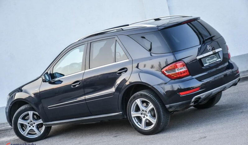 Mercedes-Benz ML 300 CDI 4Matic 7G-TRONIC DPF BlueEFFICIENCY Grand Edition full