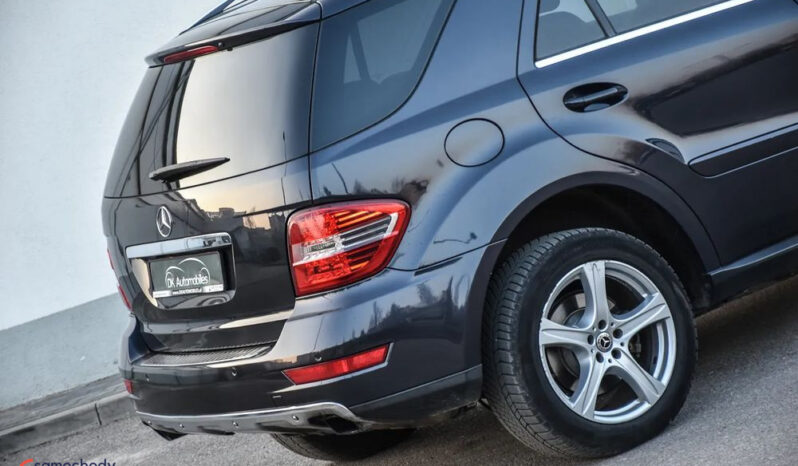 Mercedes-Benz ML 300 CDI 4Matic 7G-TRONIC DPF BlueEFFICIENCY Grand Edition full