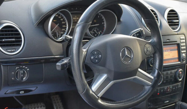 Mercedes-Benz ML 300 CDI 4Matic 7G-TRONIC DPF BlueEFFICIENCY Grand Edition full