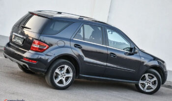 Mercedes-Benz ML 300 CDI 4Matic 7G-TRONIC DPF BlueEFFICIENCY Grand Edition full
