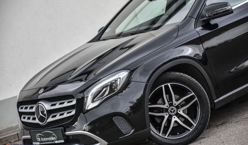 Mercedes-Benz GLA 200 7G-DCT UrbanStyle Edition full
